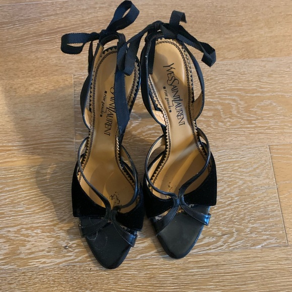 Tom Ford for YSL Rive Gauche black velvet strappy sandals - Picture 2 of 13
